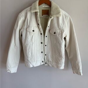 Levi's Tan Leather Patch on Cream Sherpa